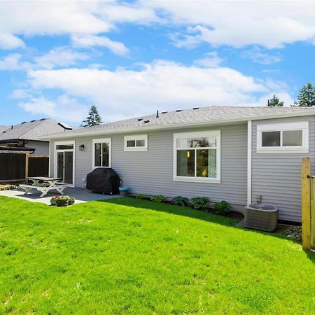 Modern 2Br Guest House In North ナナイモ エクステリア 写真