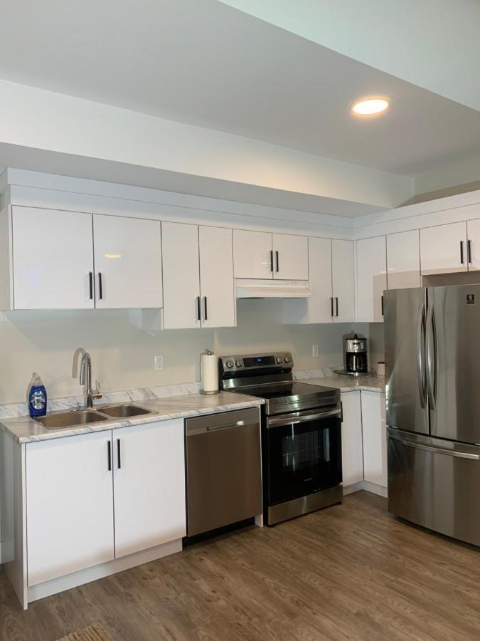 Modern 2Br Guest House In North ナナイモ エクステリア 写真