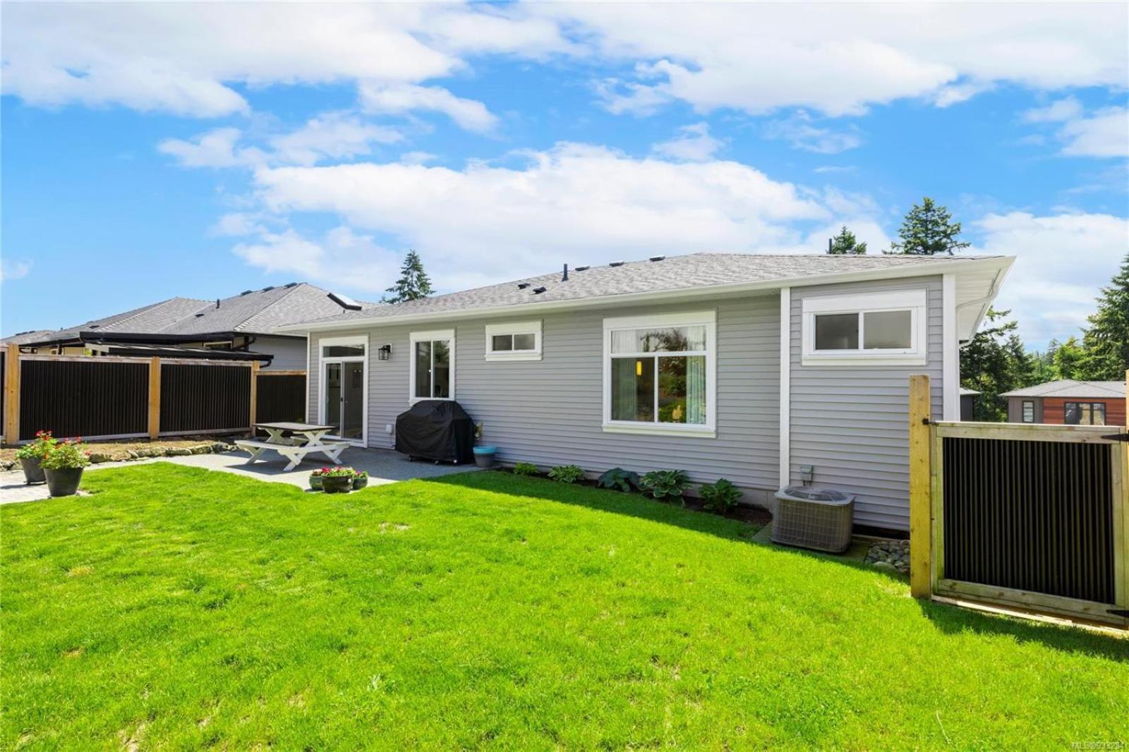Modern 2Br Guest House In North ナナイモ エクステリア 写真
